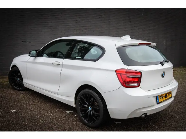 BMW 1 Serie 114i EDE 2014 Benzine 2