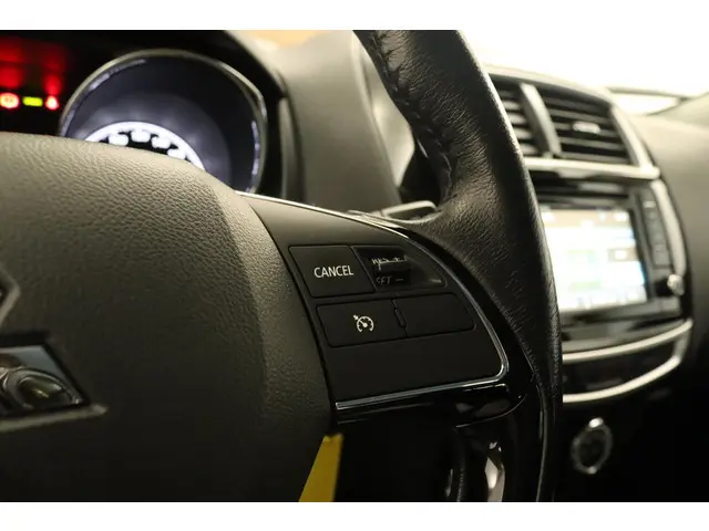 Mitsubishi ASX 1.6 Cleartec Intense 2017 Benzine 24