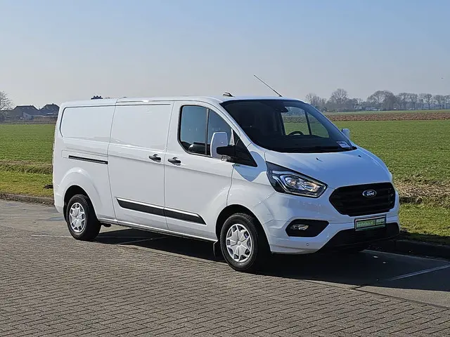 Ford Transit Custom 2.0 2023 Diesel 4