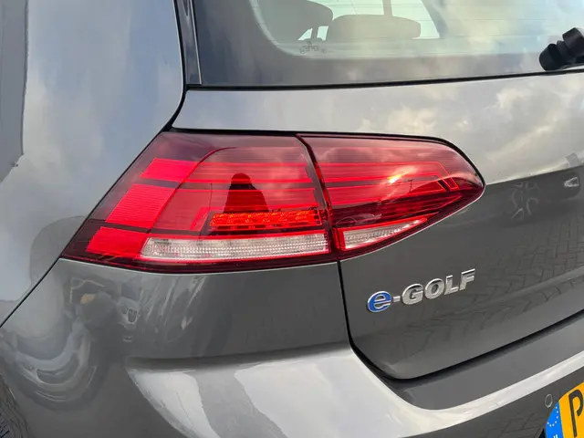 Volkswagen e-Golf e-Golf 2017 Elektrisch 18