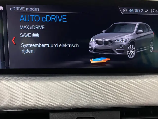 BMW X1 xDrive25e Executive 2021 Hybride Benzine 27