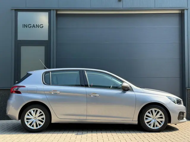 Peugeot 308 1.2 PureTech Blue Lease 2018 Benzine 5