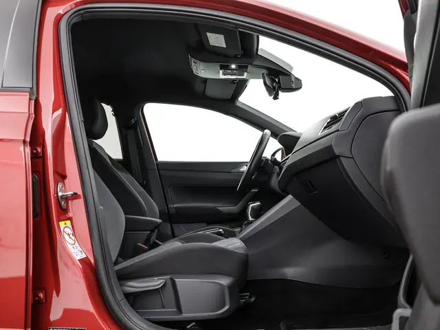 Volkswagen Polo 1.0 TSI 95pk DSG R-Line 2023 Benzine 10