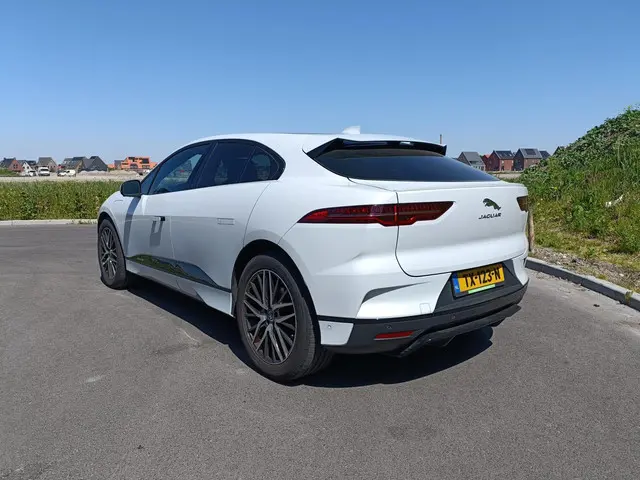 Jaguar I-PACE EV400 First Edition 90 kWh 2018 Elektrisch 2