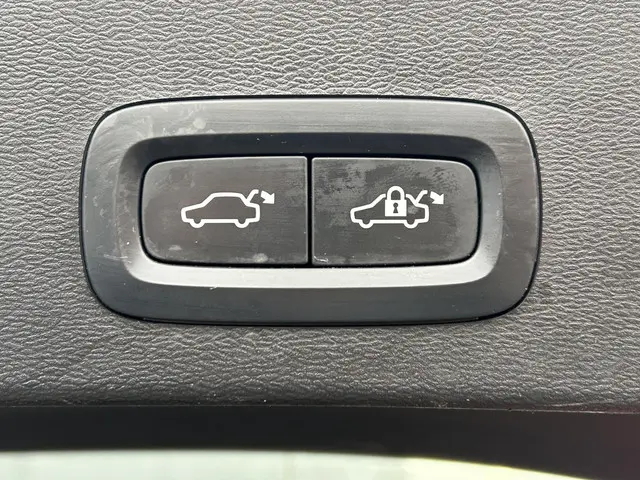 Volvo XC40 Recharge P8 AWD R-Design 2020 Elektrisch 17