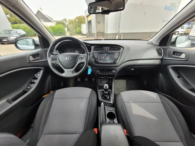 Hyundai i20 1.0 T-GDI Comfort 2017 Benzine 27