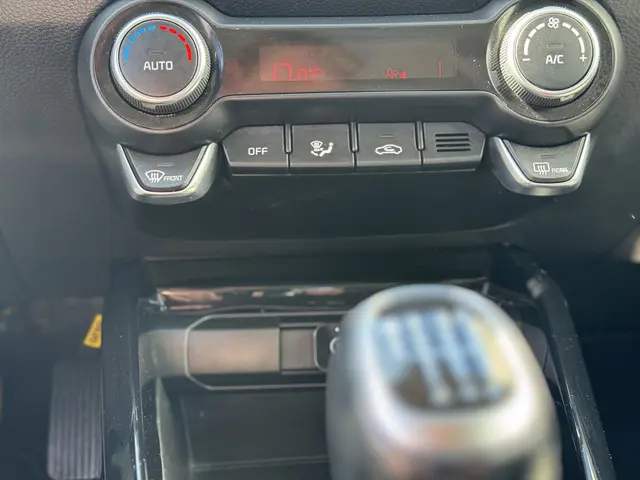 Kia Stonic 1.0 T-GDi DynamicLine 2022 Benzine 31