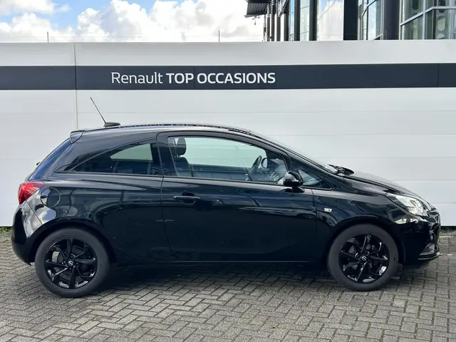 Opel Corsa 1.4 Black Edition 2018 Benzine 12