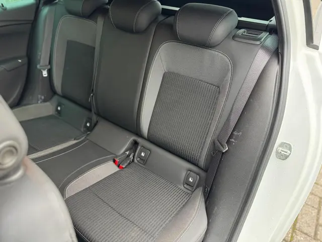 Opel Astra Sports Tourer 1.2 Design & Tech 2021 Benzine 8