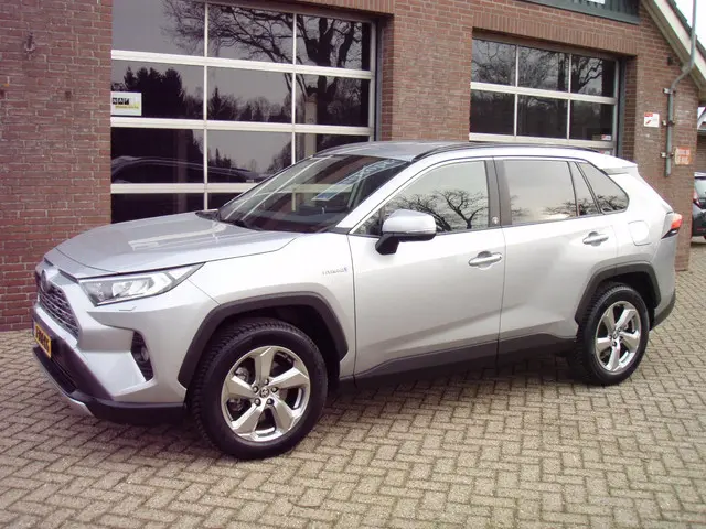 Toyota RAV4 2.5 Hybrid AWD Style 2020 Hybride Benzine 19