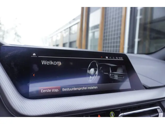 BMW 1 Serie 116d Corporate Executive 2020 Diesel 24