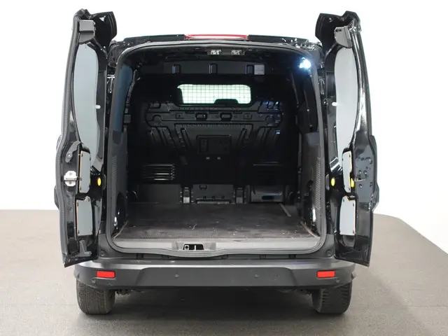 Ford Transit Connect 3