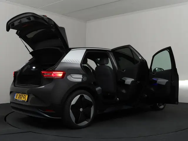Volkswagen ID.3 First Max 58 kWh 2020 Elektrisch 37