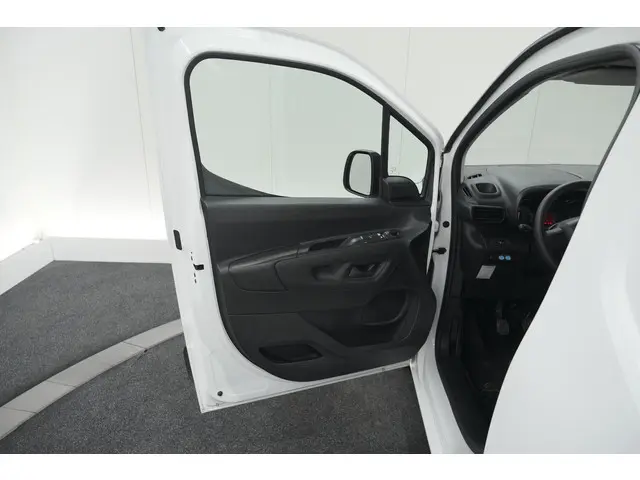 Citroën Berlingo 1.5 BlueHDI Control 2022 Diesel 40