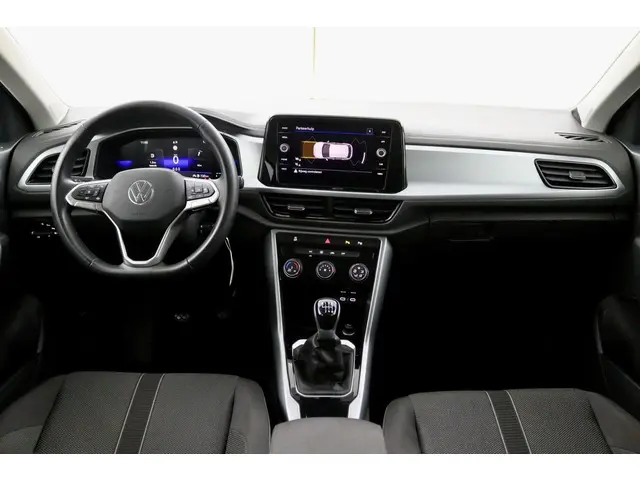 Volkswagen T-Roc 1.0 TSI Life zwart 2023 Benzine 3