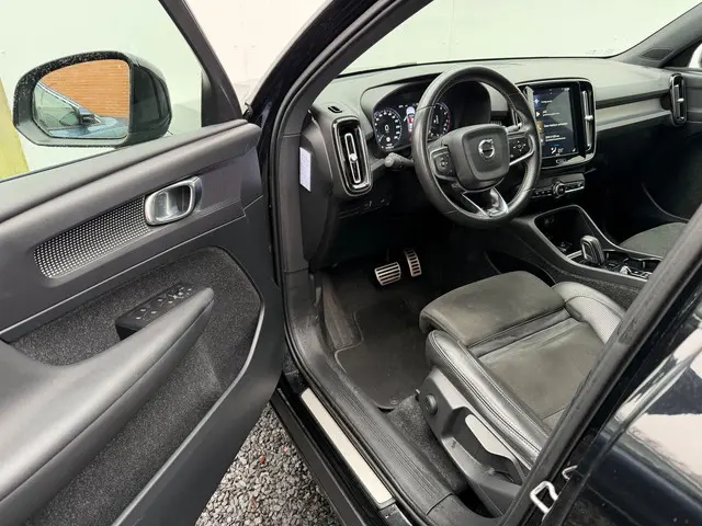 Volvo XC40 2.0 T4 R-Design | 2018 | 2018 Benzine 3