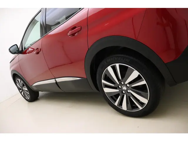 Peugeot 3008 1.2 PureTech Allure 2019 Benzine 16