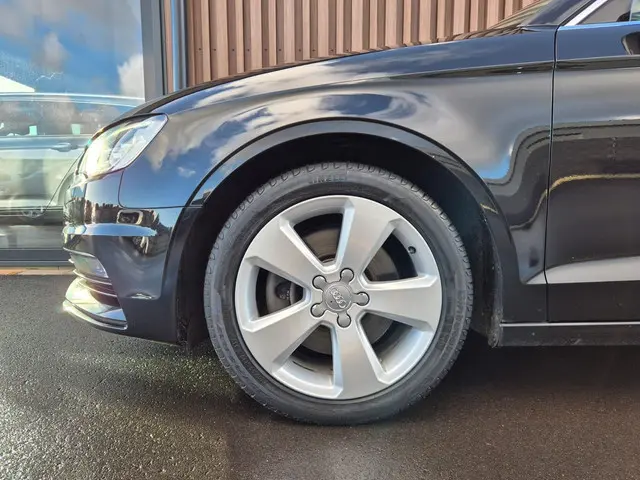 Audi A3 Limousine 1.8 TFSI Ambiente Pro Line 2013 Benzine 4