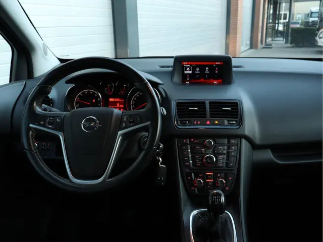 Opel Meriva 1.4 Turbo Design Edition 120PK 2016 Benzine 11