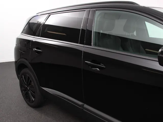 Peugeot 5008 1.2 PureTech GT Black Pack 2024 Benzine 29