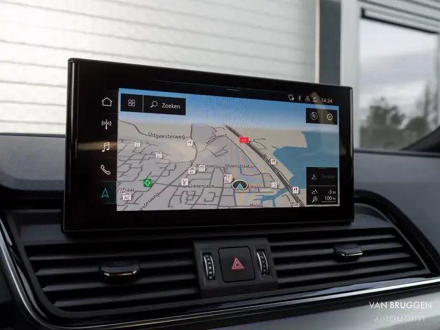 Audi Q5 55 TFSI e quattro S-Line 2022 Hybride Benzine 39