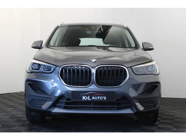 BMW X1 sDrive18i Business Edition 2022 Benzine 6