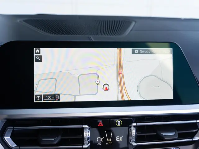 BMW M4 Cabrio xDrive Competition 2022 Benzine 56