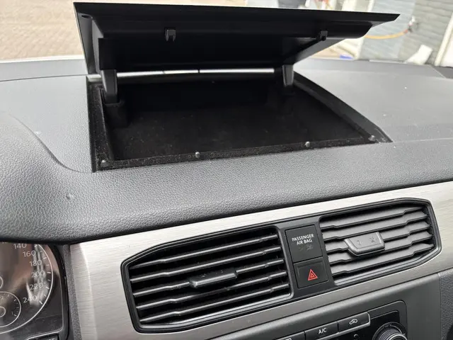 Volkswagen Caddy 1.2 TSI Personen 2016 Benzine 24