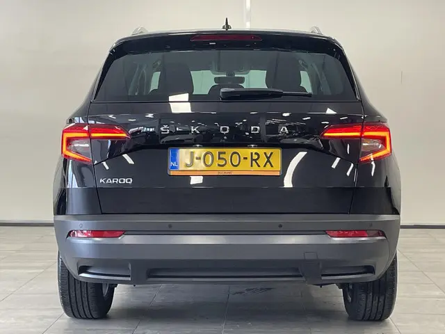 Škoda Karoq 1.0 TSI Style 2020 Benzine 8