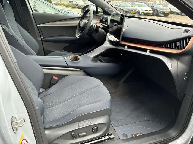 CUPRA Tavascan Adrenaline 82 kWh 2026 Elektrisch 6