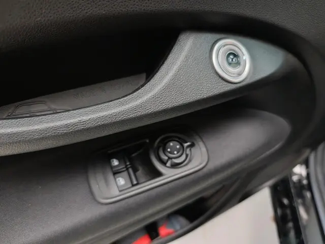 Fiat 500e Urban 42 kWh 2023 Elektrisch 17