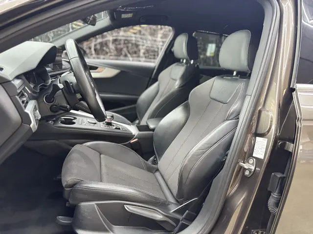 Audi A4 Avant 1.4 TFSI Sport S line edition 2018 Benzine 10
