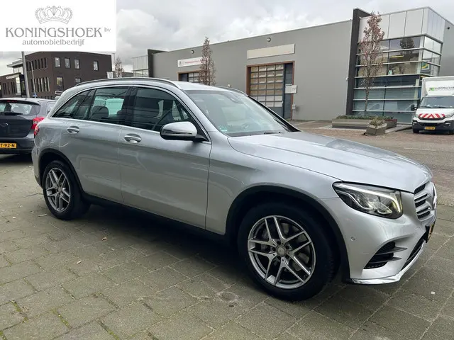 Mercedes-Benz GLC 250 4MATIC Prestige AMG 2016 Benzine 2