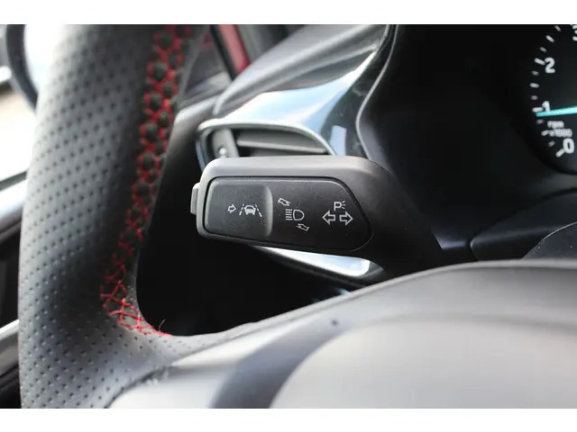 Ford Fiesta 1.0 EcoBoost Hybrid ST-Line X 2022 Benzine 23
