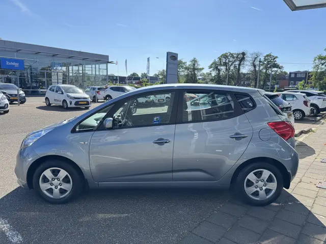 Kia Venga 1.6 CVVT Automaat ComfortLine 2019 Benzine 6