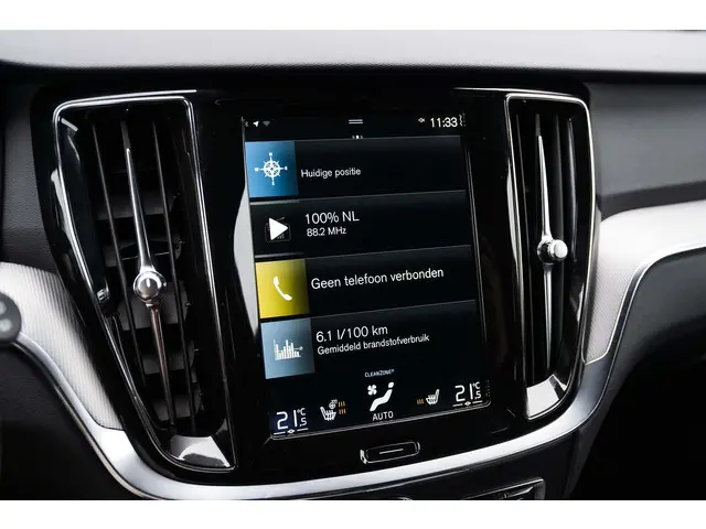 Volvo V60 T6 Recharge AWD R-Design 2022 Hybride Benzine 30