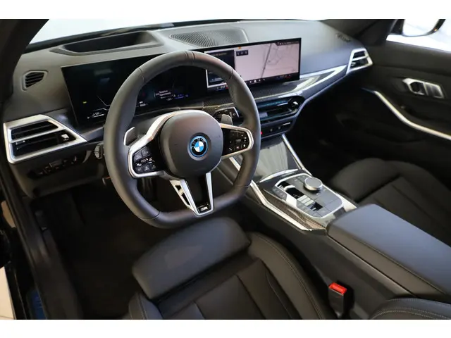 BMW 3 Serie Touring 330e 2026 Hybride Benzine 7