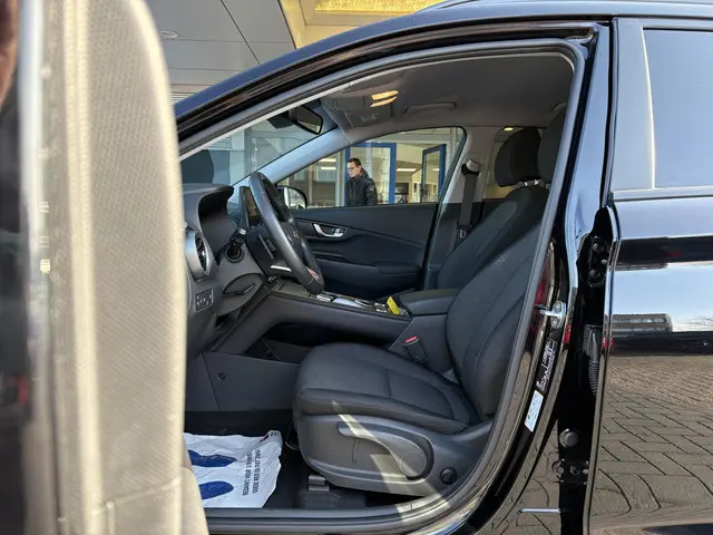 Hyundai Kona Electric Comfort 64 kWh 2023 Elektrisch 13