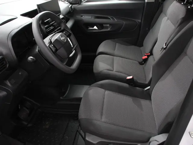 Opel Combo 1.5 BlueHDi 130 S&S L2 2024 Diesel 10