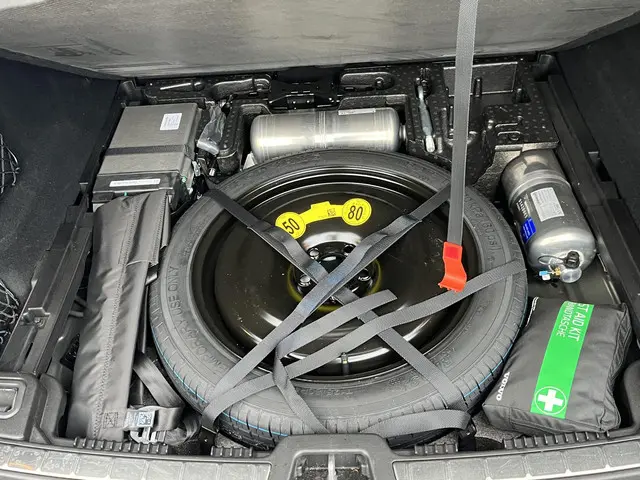 Volvo XC60 2.0 B4 R-Design 2021 Benzine 9