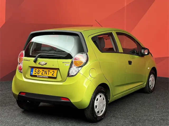 Chevrolet Spark 2