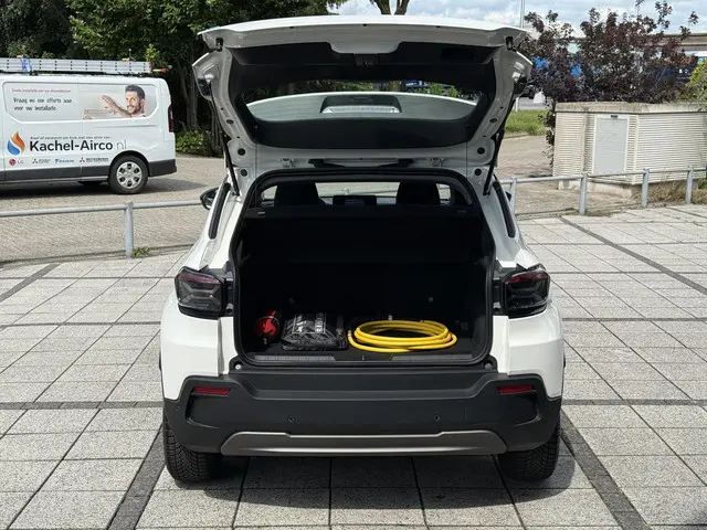 Jeep Avenger Longitude 54 kWh Aut. 2024 Elektrisch 9