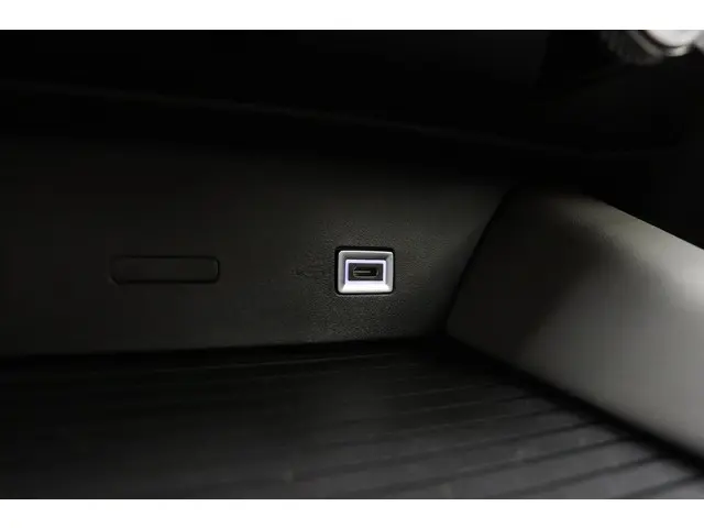 Citroën C5 X Turbo 130pk Business Plus 2023 Benzine 29