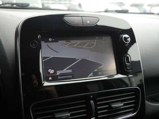 Renault Clio Estate 0.9 TCe Limited 2017 Benzine 19