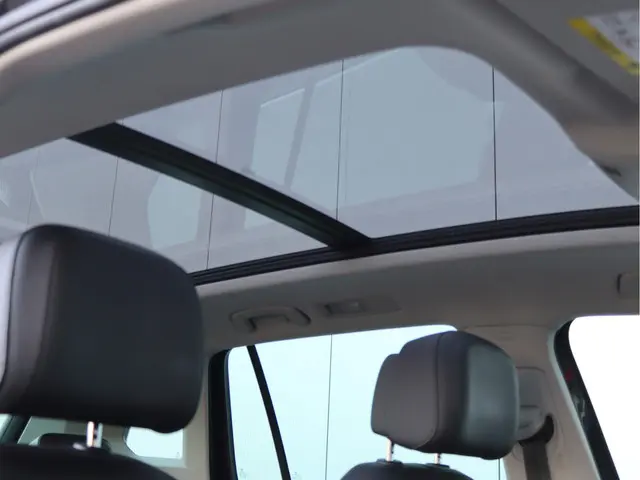 Volkswagen Tiguan 2.0 TSI 4Motion Highline 2017 Benzine 34