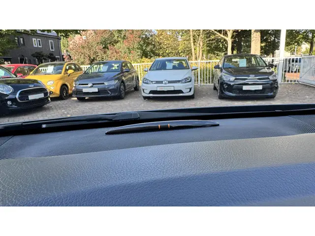 Mercedes-Benz B-Klasse 180 Ambition 2016 Benzine 20