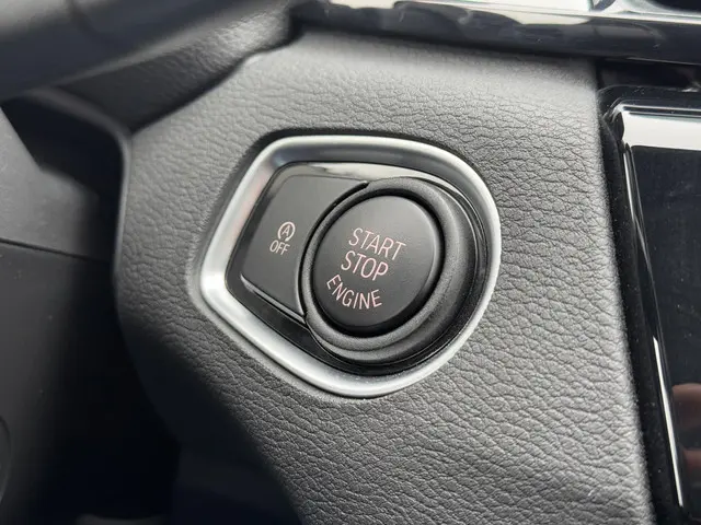 BMW X1 sDrive18i Executive Edition 2020 Benzine 25