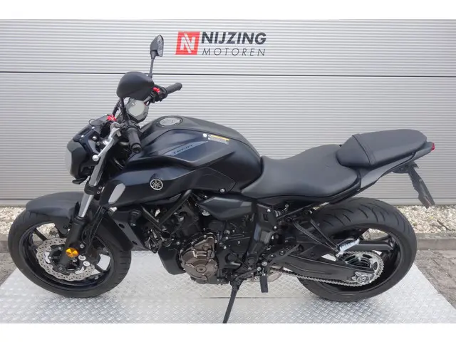 Yamaha MT 07 ABS 2018 Benzine 15
