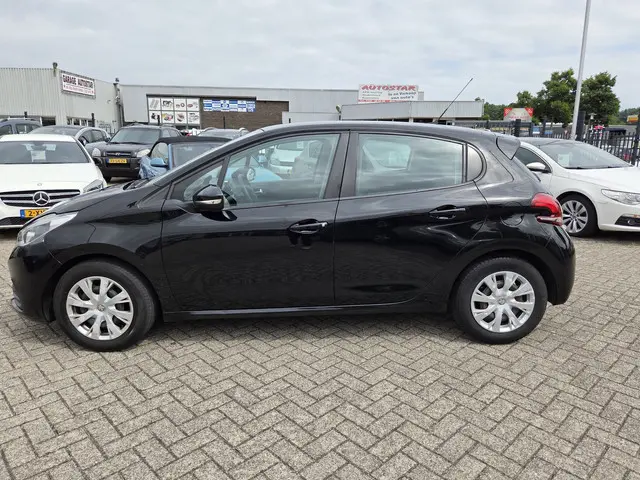 Peugeot 208 1.2 PureTech Active/NAVI/NAP 2016 Benzine 8
