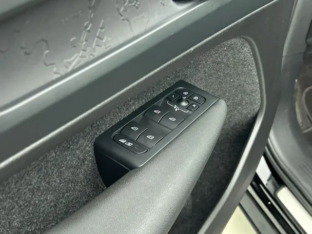 Volvo XC40 Recharge Plus 70 kWh 2022 Elektrisch 22